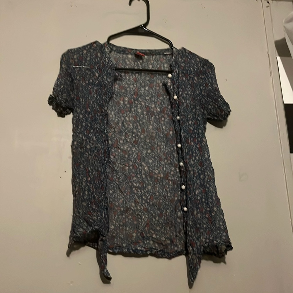Pullover floral button up blouse